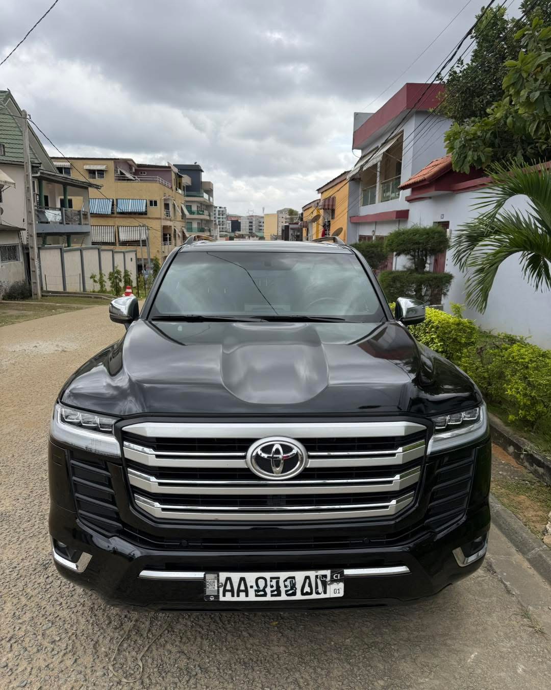 Toyota Toyota Land Cruiser VXR