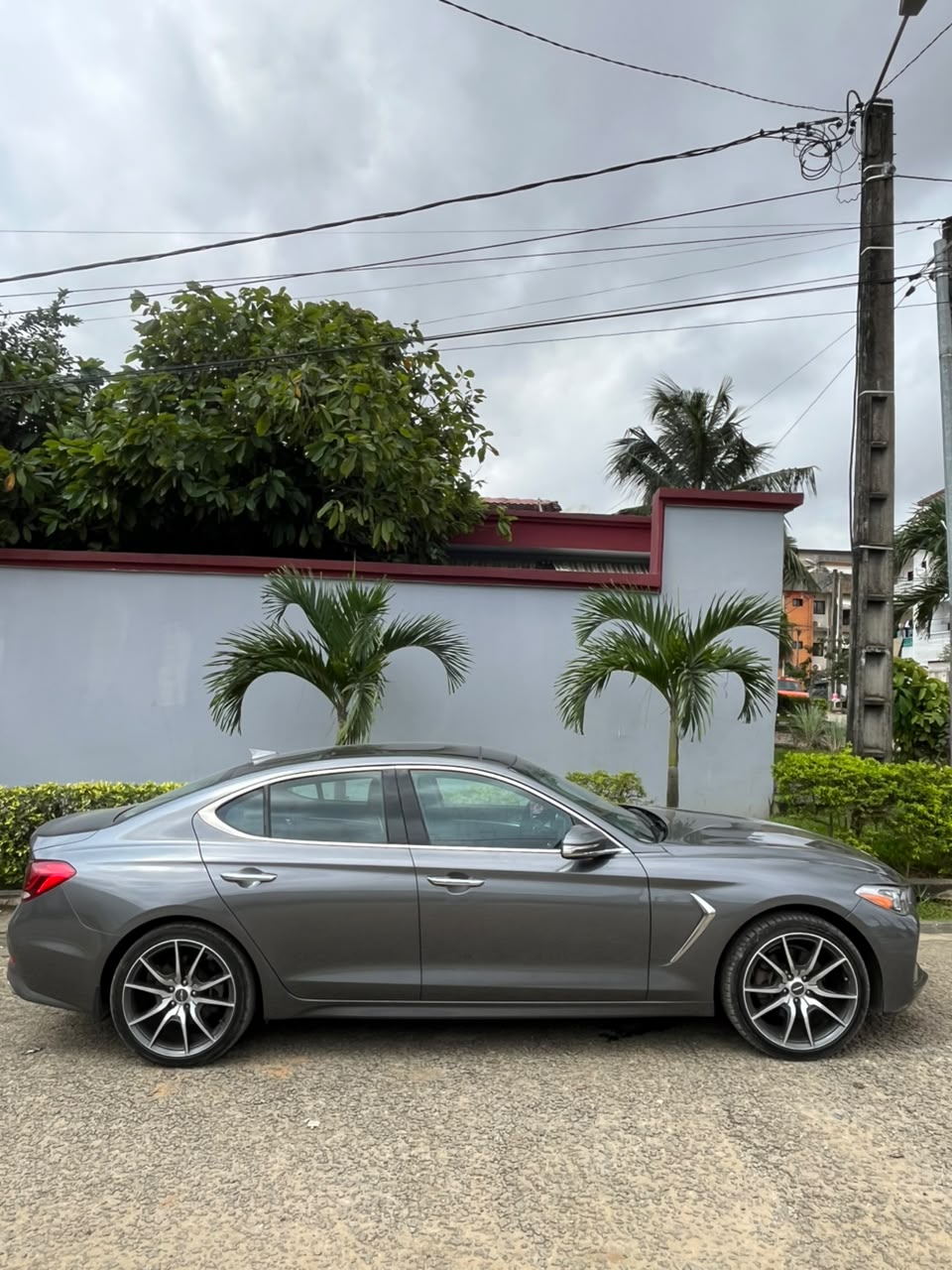 Genesis G70