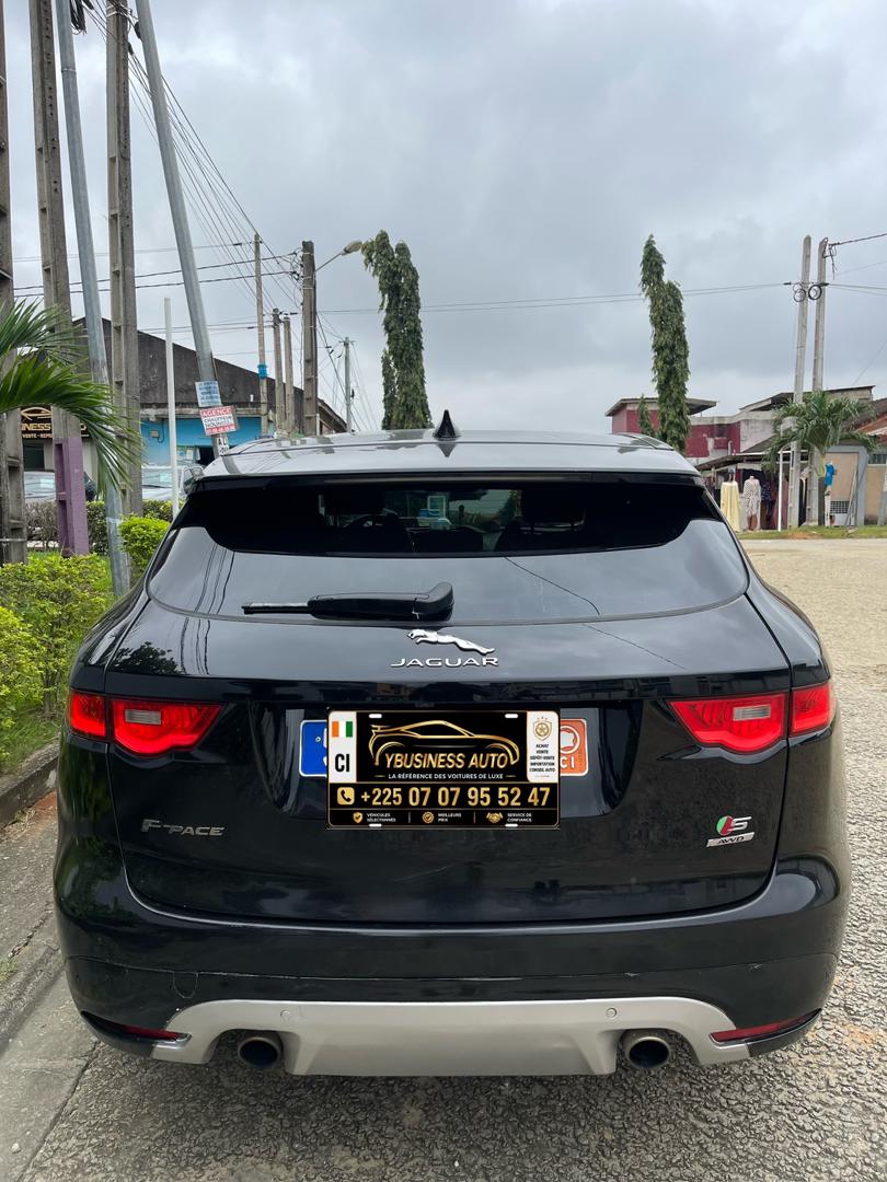 Jaguar F-pace